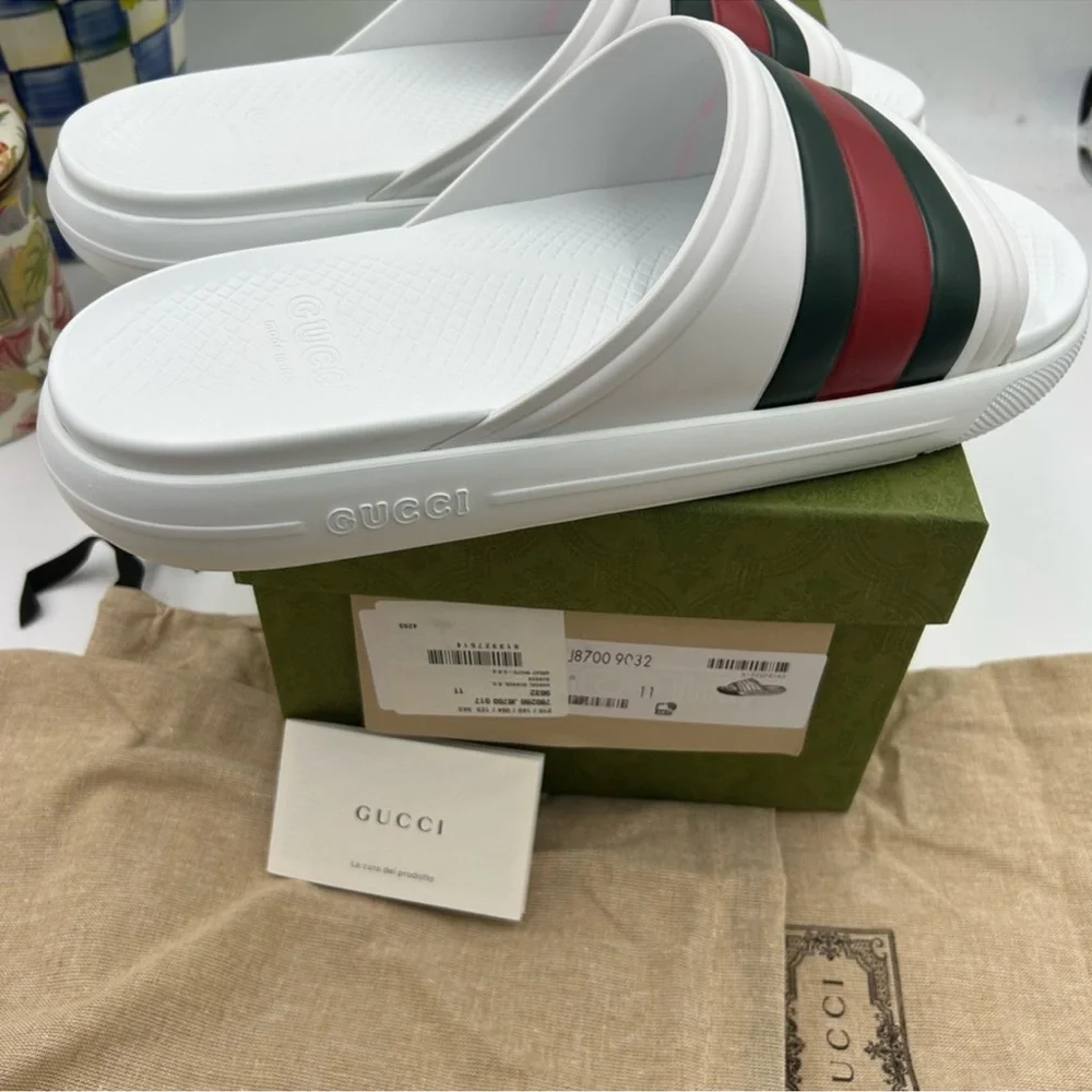 Men’s Gucci, web striped rubber pool slide size 11 made in Italy. Newest style! - Picture 10 of 12